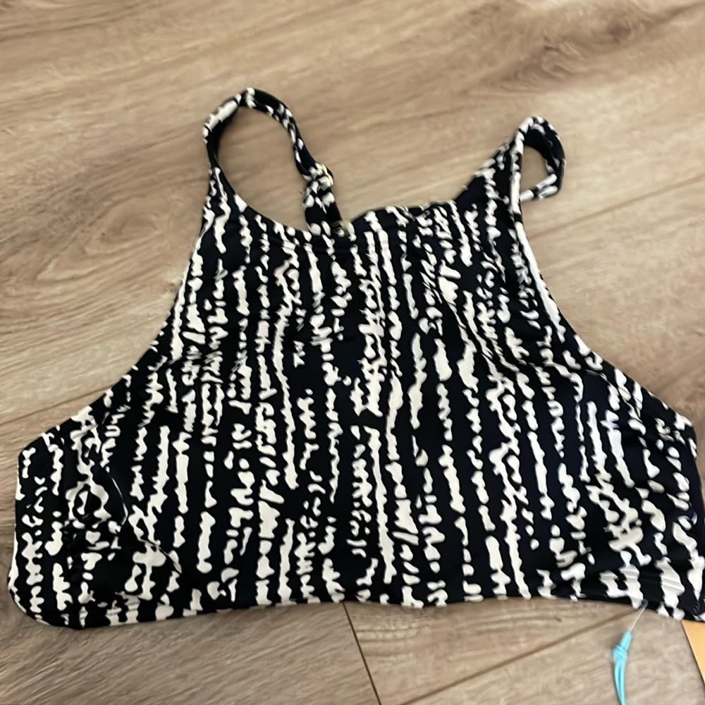 Bathing suit top 👙